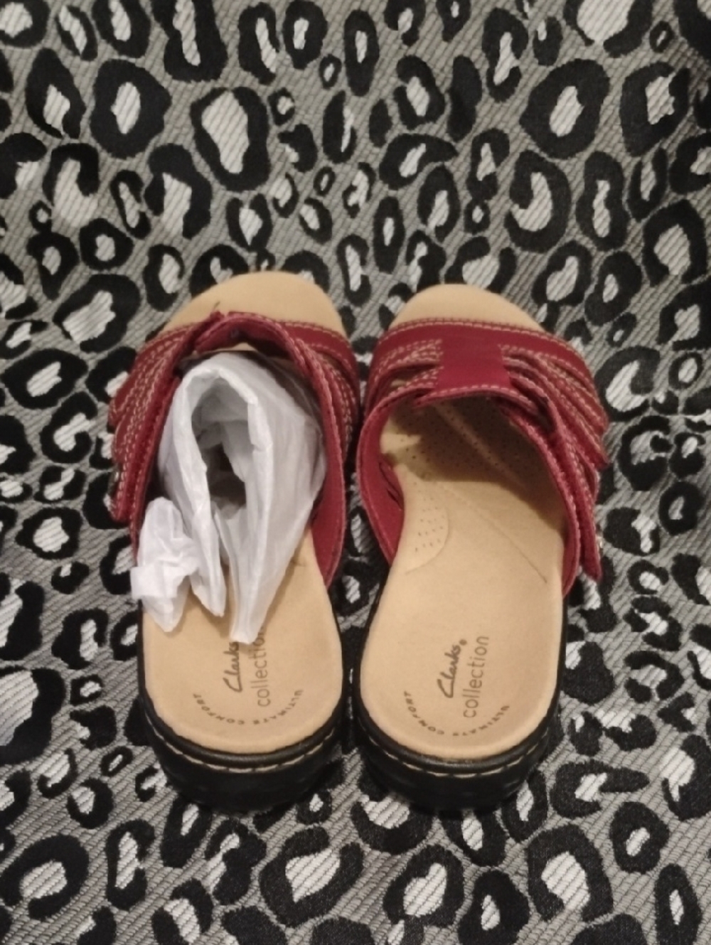 Clarks Women's Red Triple-Strap Slide Sandals - Picture 5 of 5